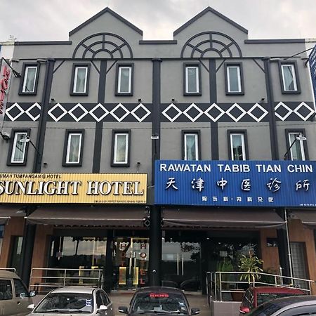 Sunlight Hotel Kulai Bagian luar foto