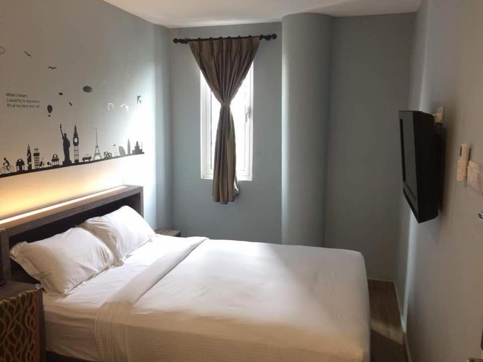 Sunlight Hotel Kulai Bagian luar foto