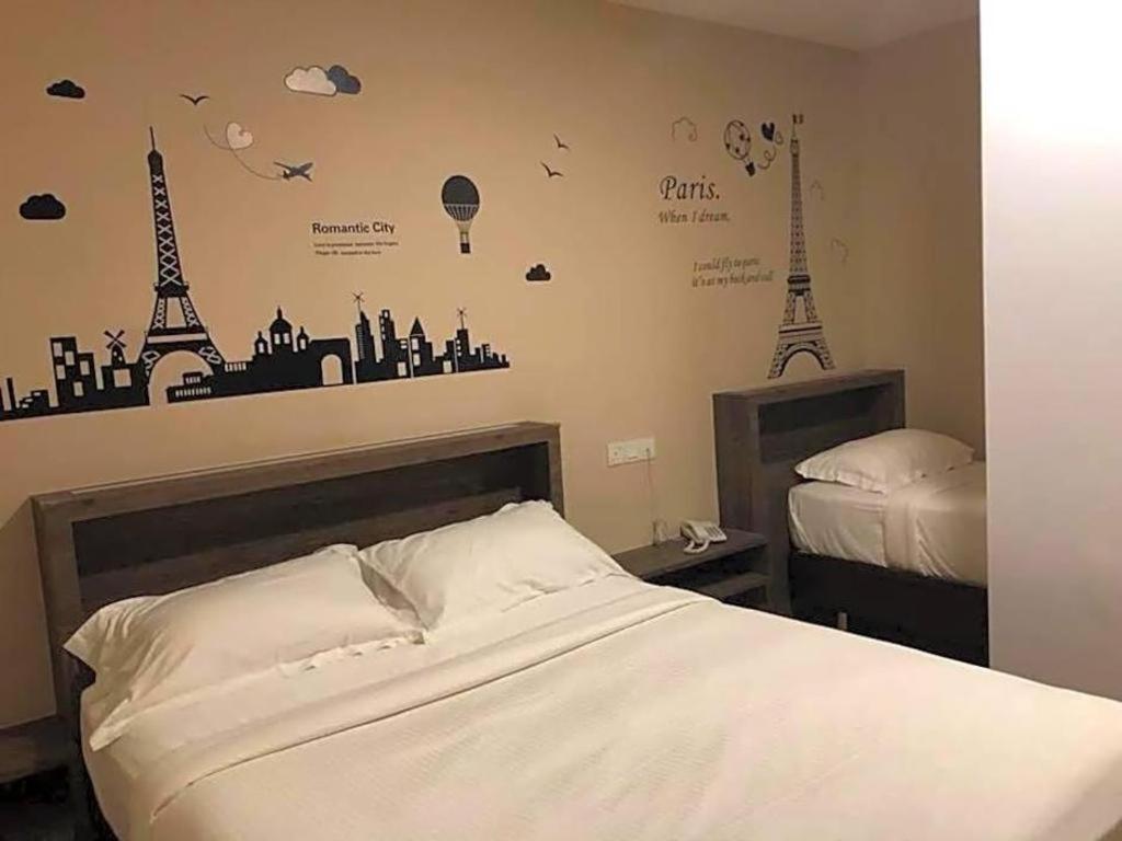 Sunlight Hotel Kulai Bagian luar foto