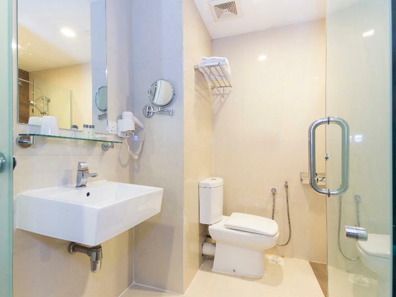 Sunlight Hotel Kulai Bagian luar foto