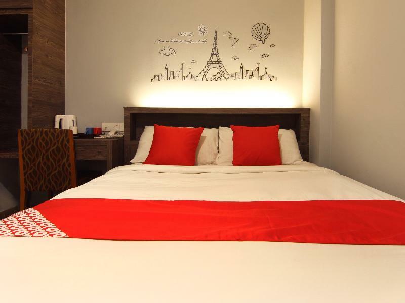 Sunlight Hotel Kulai Bagian luar foto